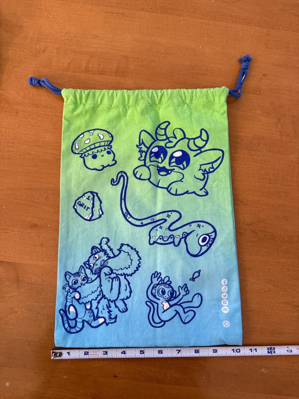 tokidoki Lime Green and Sky Blue Gradient Drawstring canvas bag - Picture 2 of 2